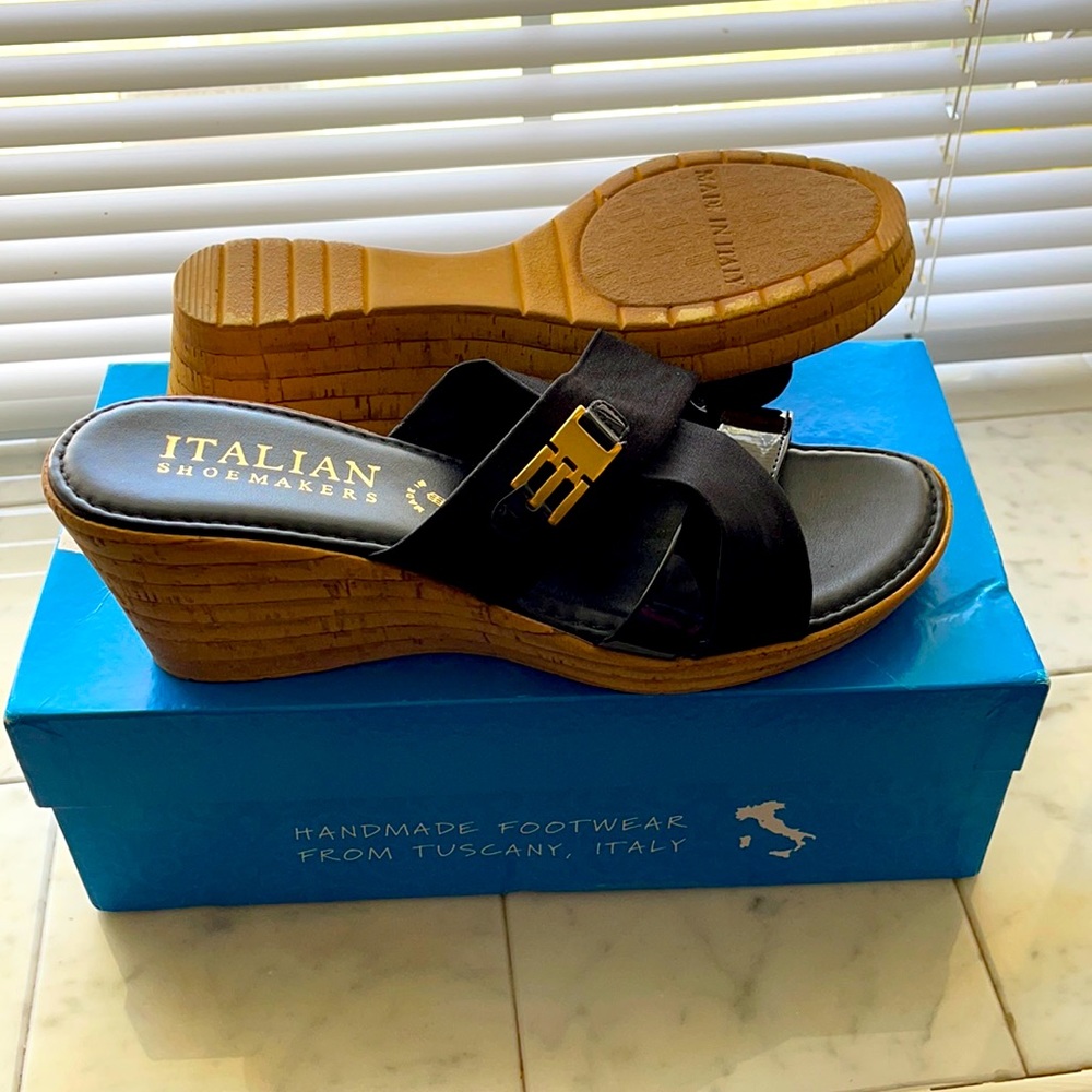 Italian Shoemakers wedge sandal sz 9.5